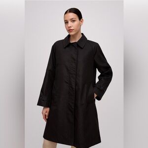 Burberry women’s Black and Brown trench Coat